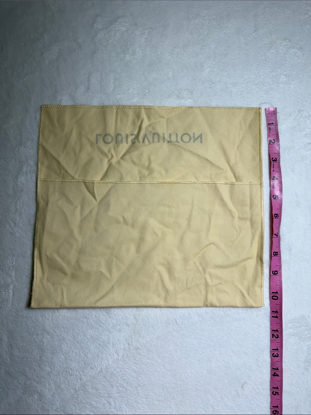 Louis Vuitton Beige Dust Bag with Black Logo - Picture 5 of 5
